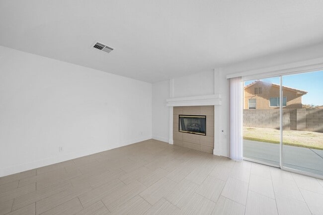 Photo - 3-Bed, 2.5-Bath Summerlin Home with Modern Upgrades & Upstairs Laundry