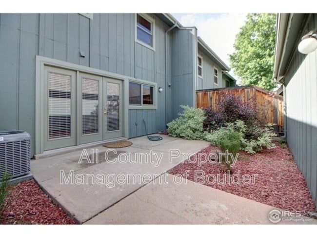 Photo - 14 Benthaven Pl