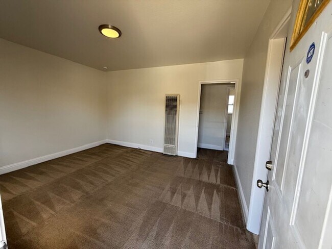 5925-5933 San Diego St.