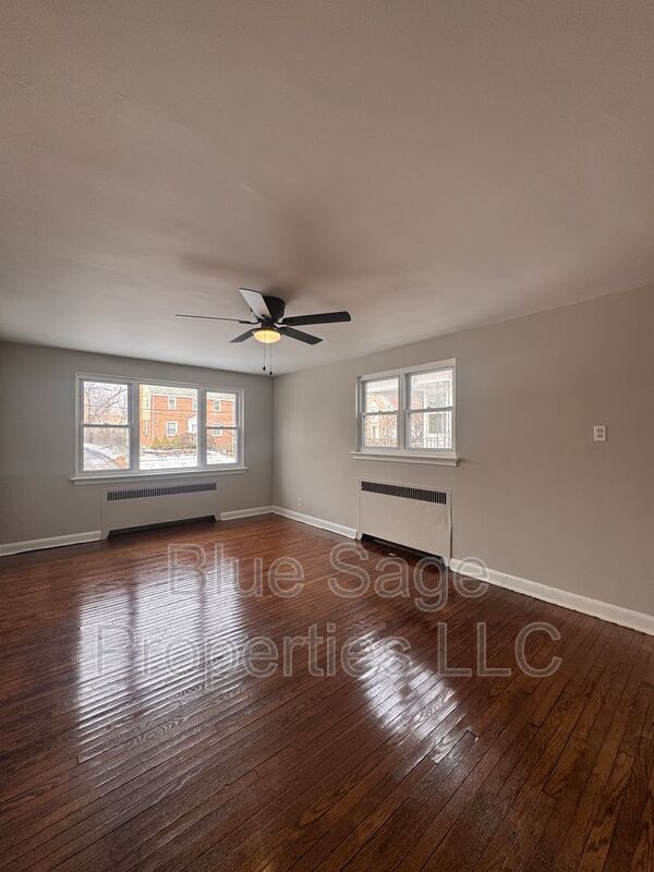 Photo - 56 W Albemarle Ave Unit Apt A