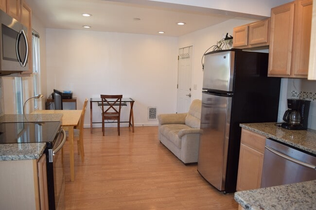 Photo - 109 Cook Street Unit Apt 4