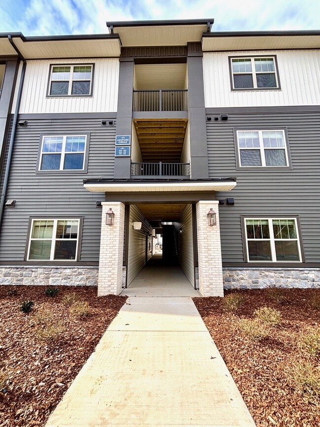 Resident Building - Reserve At McIntosh