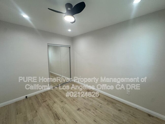 670 W 2nd St