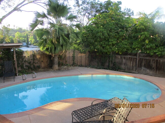 Building Photo - 4951 Campanile Dr Rental