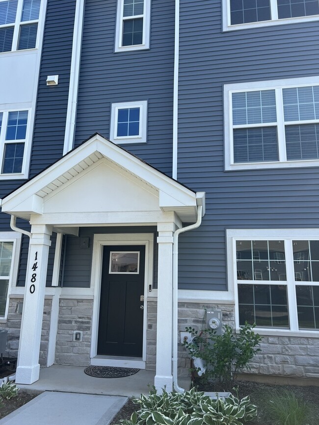 Photo - 1480 Yosemite Wy Townhome