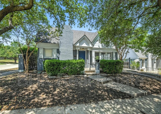 Photo - 4036 Dexter Ave