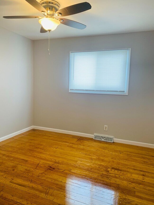 Photo - Gorgeous 3 Bedroom Single Family Home!