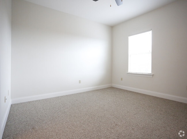 2BR/2BA -1224SF