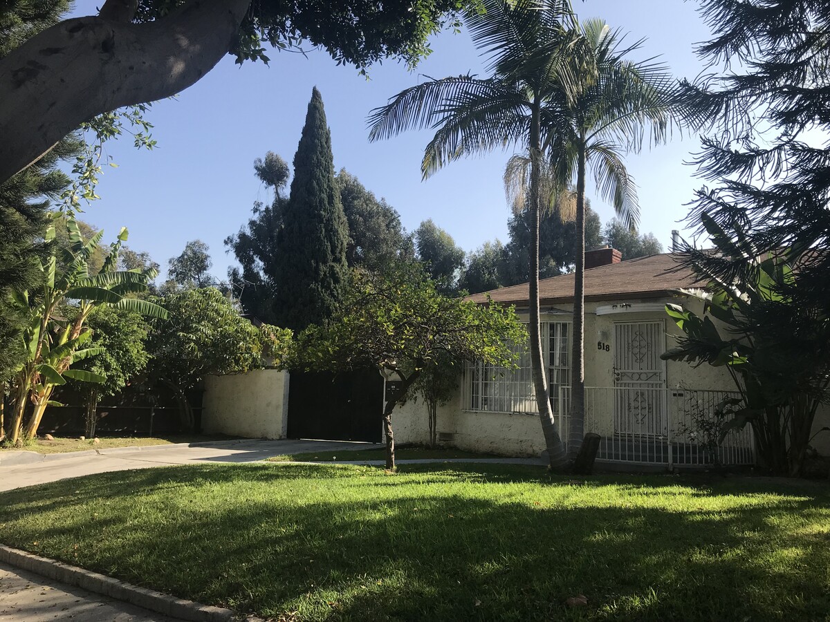 Photo - 518 W 121st St Casa Unidad 516