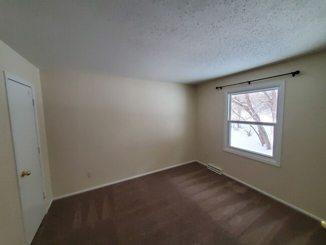 Bedroom 2 - 10610 Johnson Cir