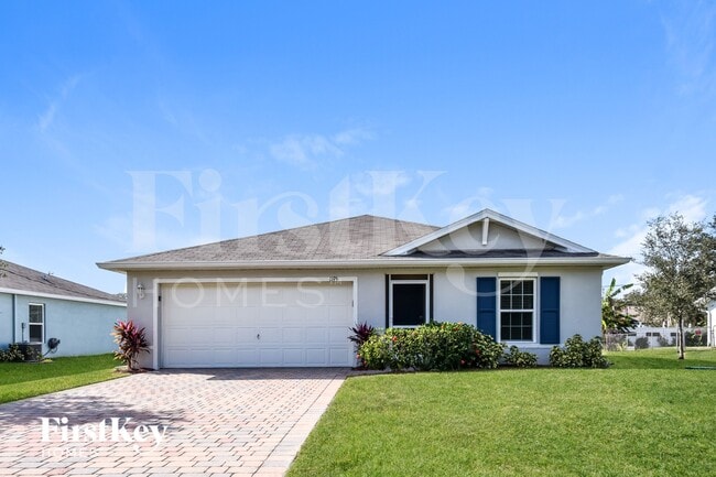 Building Photo - 1195 Desmond St