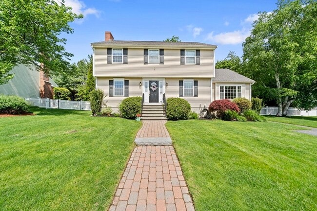 Photo - 6 Burlwood Ln