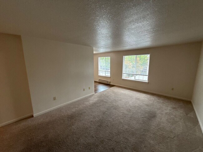 905 Bryan Ct