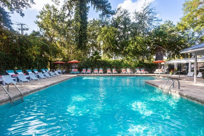 Photo - 8000 Waters Apartments