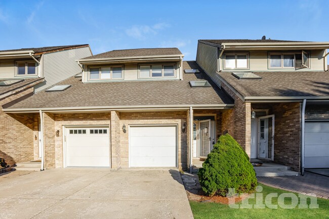 Building Photo - 11059 Catherine Dr