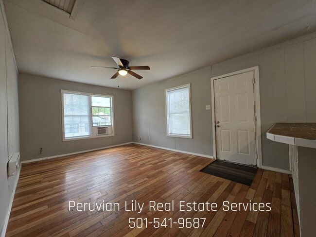 Photo - 210 N Monroe St