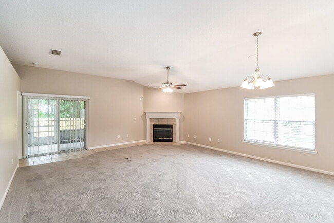 Photo - 6065 Winding Bridge Dr