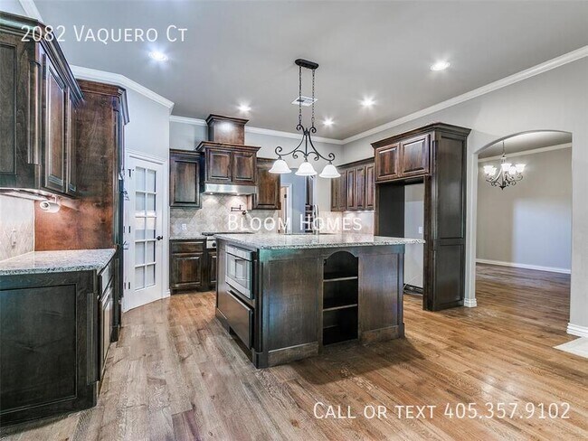 Photo - 2082 Vaquero Ct