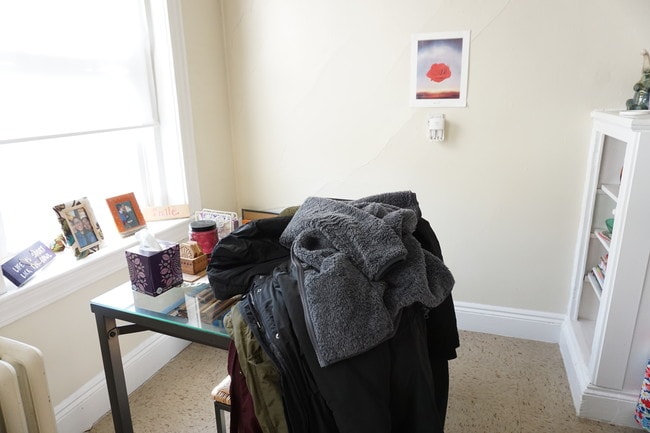Photo - 232 Kelton St