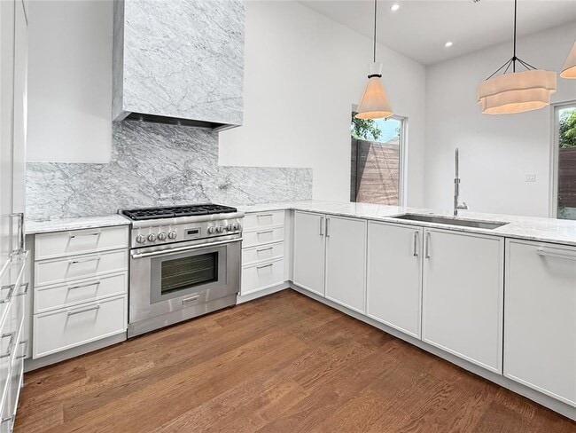 Photo - 127 Frederick St