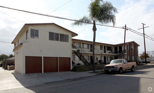 790 Mira Mar Ave