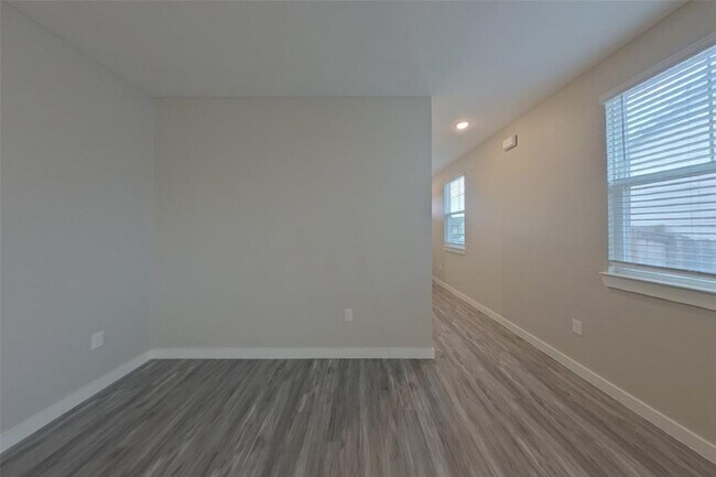 Photo - 1709 Mexican Heather Dr