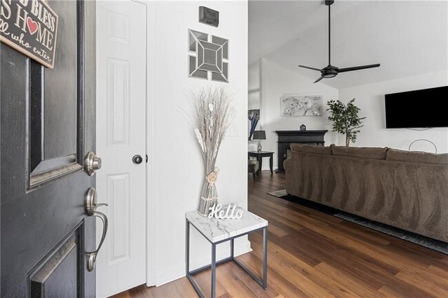 Photo - 4909 Truitt Ln