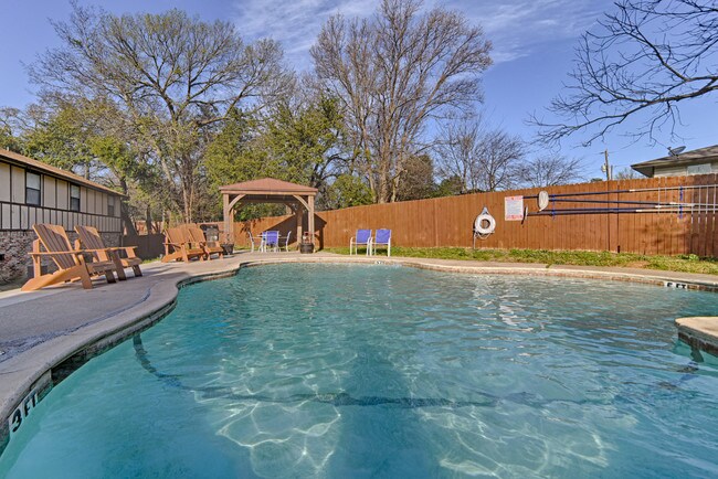 Shady Creek Ranch Apartments For Rent in Azle, TX