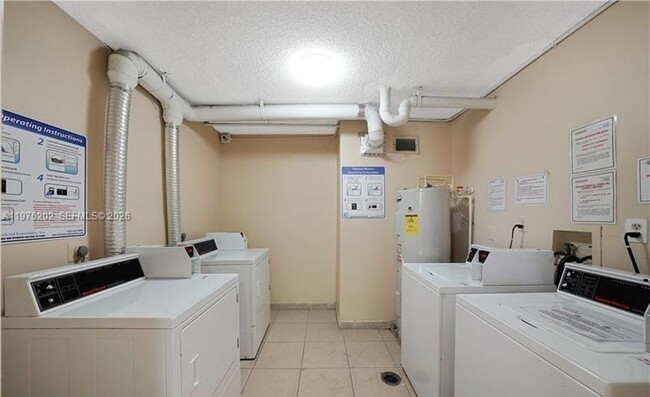 Photo - 7000 NW 186th St Unidad 4-227