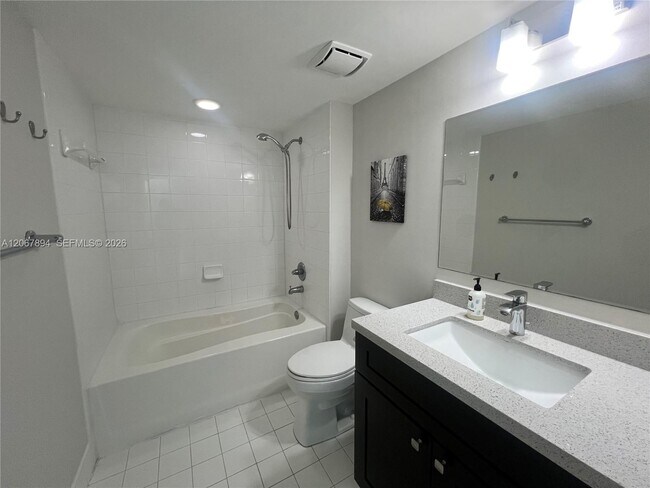 Photo - 1155 Brickell Bay Dr Unit 1607