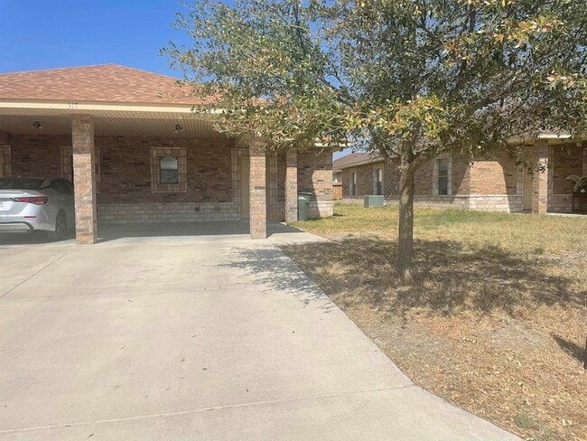 Building Photo - 317 Rosalinda Dr