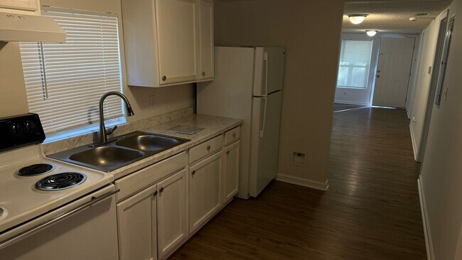 Photo - 5202 Wendell St