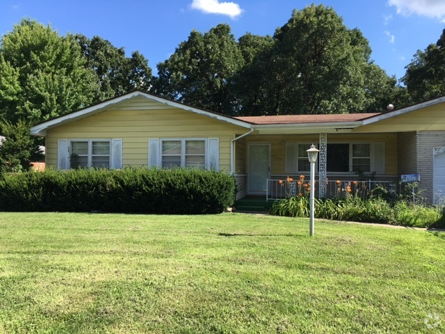 Building Photo - Linwood Rental