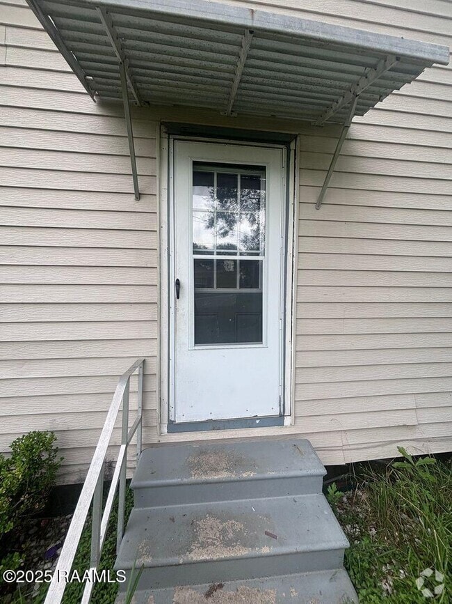 Building Photo - 9123 Cameron St Rental