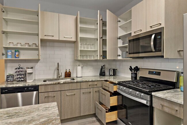 Photo - 28294 Ferry Rd Unit ID1366989P