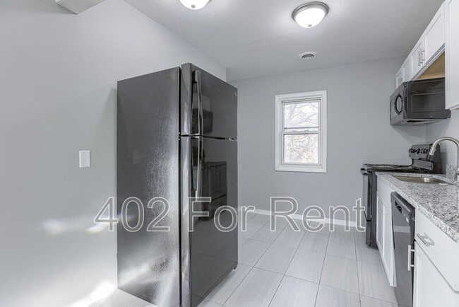 Photo - 3806 Binney St