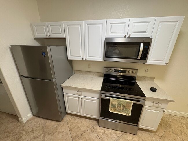 Building Photo - 24909 Madison Ave Unit 2513