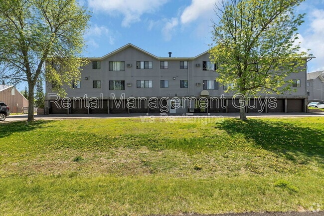 Building Photo - 133 Cedar Ct E Unit 203 Rental
