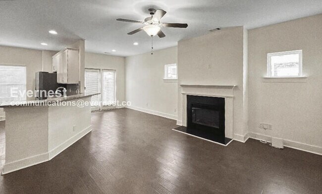 Photo - 1924 Dillon Dr