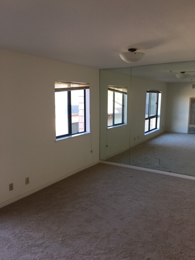 empty living room - 260 Perkins Street Unit 3G