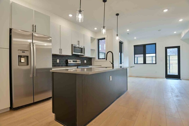 Photo - 2639 4th St NE Apartment Unit 2