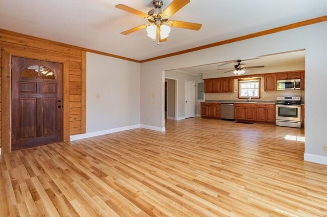 Photo - 88 Laurel Cove