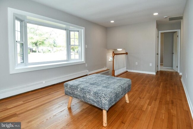 Photo - 3811 Forestdale Ave
