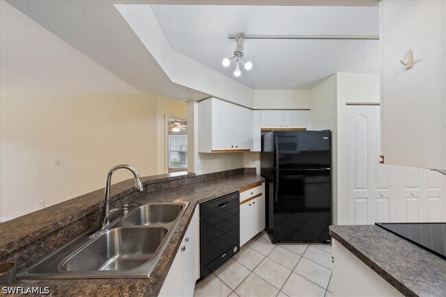 Photo - 149 Wading Bird Cir
