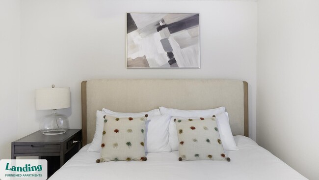 Photo - 1408 Teasley Ln Unidad 1912