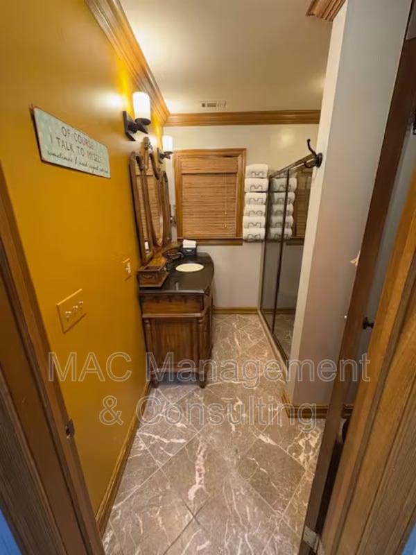 Photo - 335 N Peachtree Ave Unit commercial