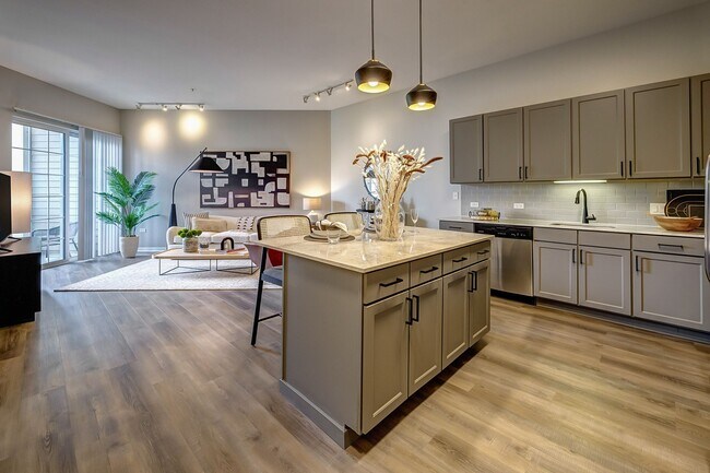 Photo - Reserve at Glenview