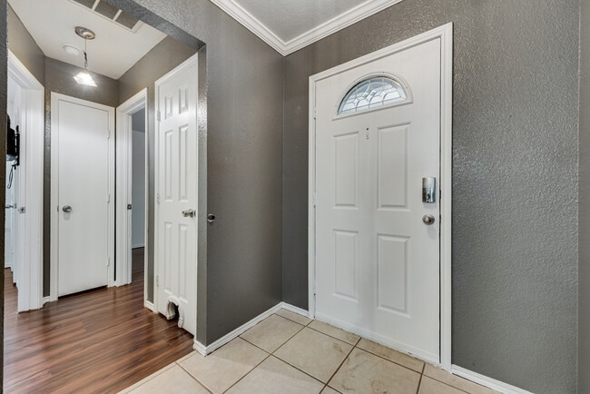 Photo - 116 Kensington Ct