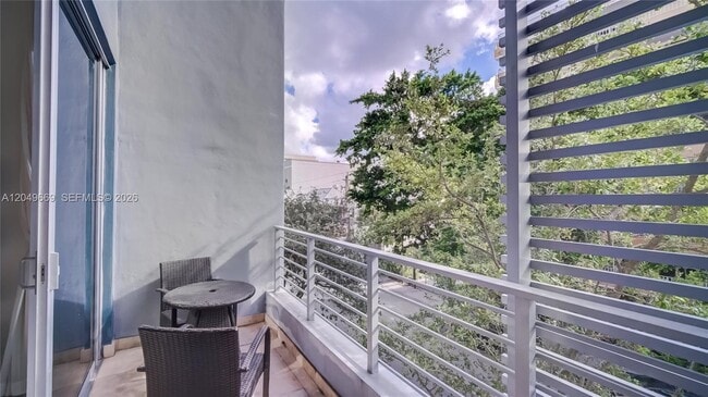 3339 Virginia St Unit 323