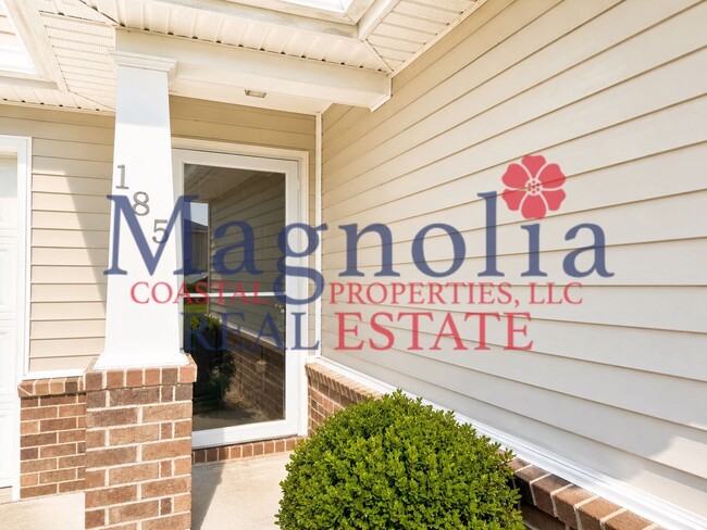 Photo - 4 Bedrooms, 2.5 Bathrooms in Live Oak Subdivision